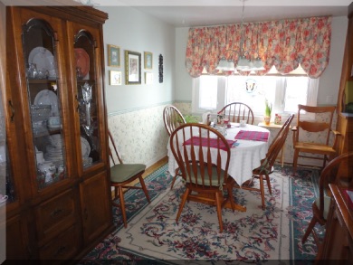 Andrews Estate Service Household Liquidation Specialists Dining Room South West Corner Cluttered