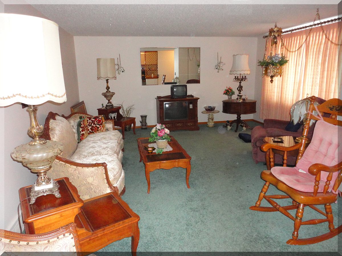 Andrew S Estate Service Estate Sales Household Liquidation Specialists In Buffalo New York Living Rooms