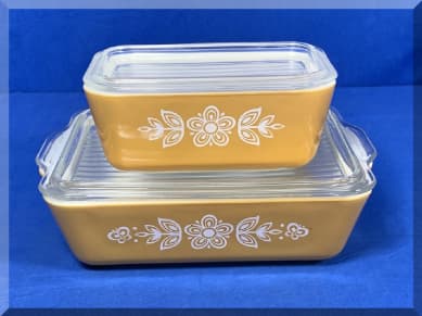Andrews Estate Service AES86 Pyrex Dishes Packaging