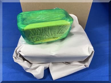 Andrews Estate Service AES86 Pyrex Dishes Packaging