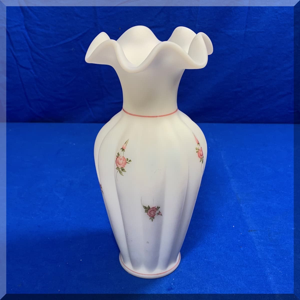 Andrews Estate Service AES86 Hand Painted Fenton Vase Andrews Estate Service AES86 Hand Painted Fenton Vase